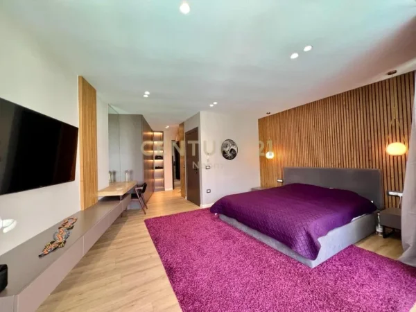 Tirane, shes apartament+verande | Penthouse 3+1+Aneks+Ballkon Kati 1, 290 m² 790.000 € 