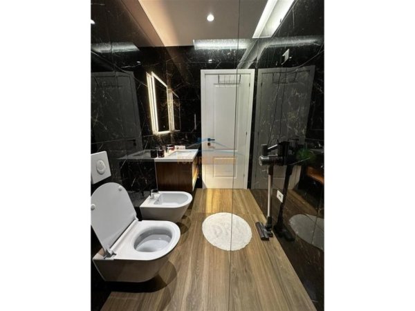 Tirane, shitet apartament 2+1 Kati 7, 112 m² 248.000 € 