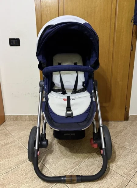 **OKAZION** Tirane, shes karrocë për fëmijë 200 €