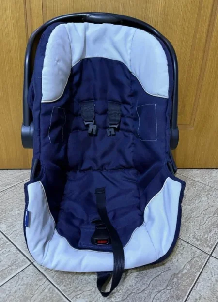 **OKAZION** Tirane, shes karrocë për fëmijë 200 €