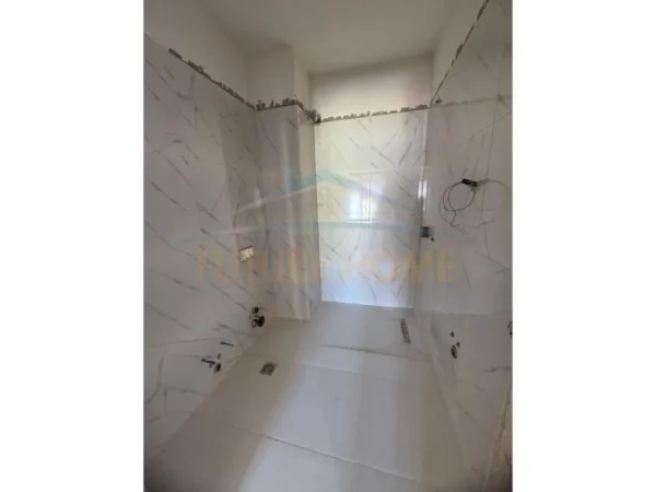 Tirane, shitet apartament 1+1+Ballkon Kati 7, 67 m² 190.500 € 