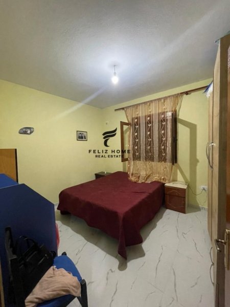 Tirane, jepet me qera apartament 3+1 Kati 1, 110 m² 600 € (ALI DEMI)