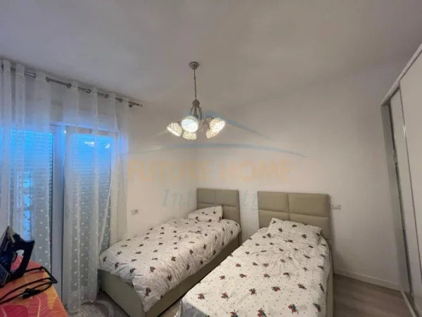 Shitet, Shtëpi Private 2-Katëshe, Xhafzotaj, Durrës.