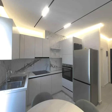 Tirane, jepet me qera apartament 1+1+parkim Kati 9, 68 m² 650 € (RIVER RESIDENCE ASTIR)