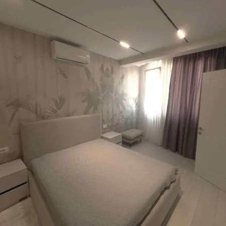 Tirane, jepet me qera apartament 1+1+parkim Kati 9, 68 m² 650 € (RIVER RESIDENCE ASTIR)