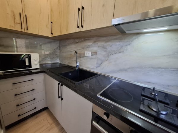 Me Qera: 1+1+ 1 Ballkon(📍Xhamllik- Perball Neptun) - K.3 - 60m² || 520€