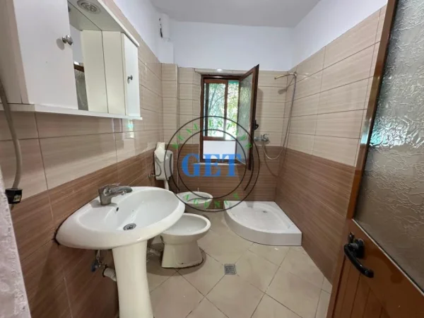 Durres, shitet apartament 2+1 Kati 2, 75 m² 78.000 € (Tek Stadiumi, Durres)