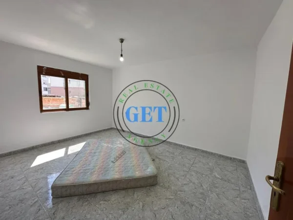 Durres, shitet apartament 2+1 Kati 2, 75 m² 78.000 € (Tek Stadiumi, Durres)