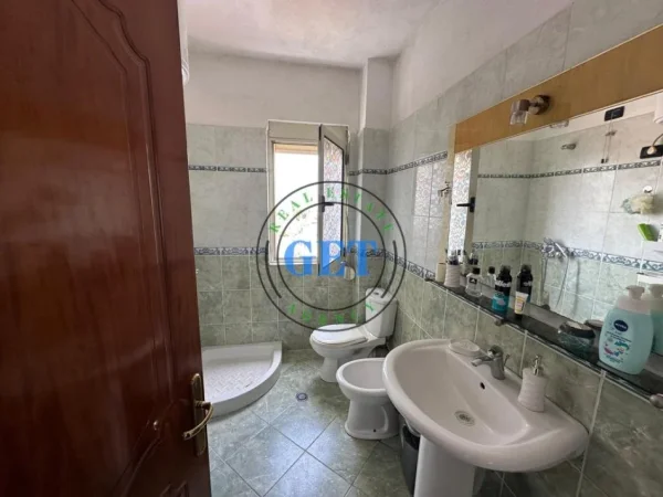 Durres, shitet apartament 3+1+Ballkon Kati 7, 156 m² 230.000 € (Qender, Durres)