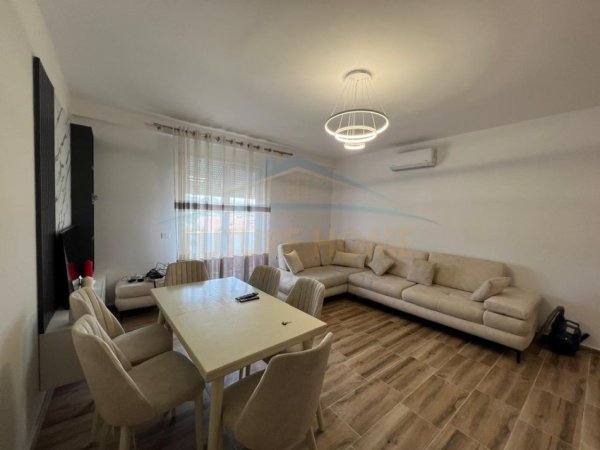 Golem, shitet apartament 1+1 Kati 6, 82 m² 136.000 € (Golem)
