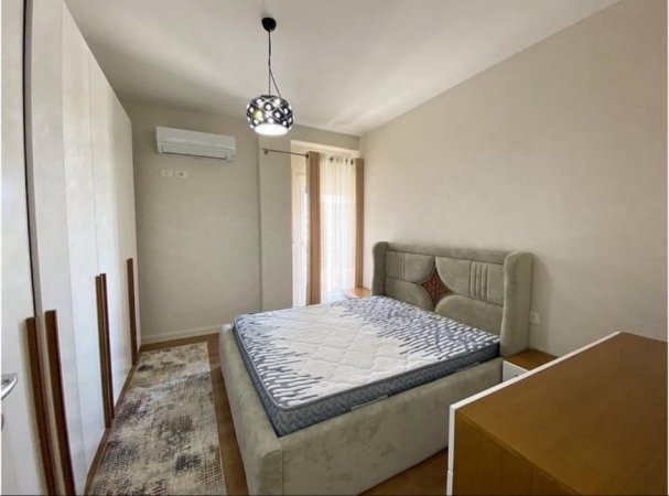 Tirane, jepet me qera apartament 2+1 Kati 4, 90 m² 650 € (Quartum Residence, Rruga Panorama)