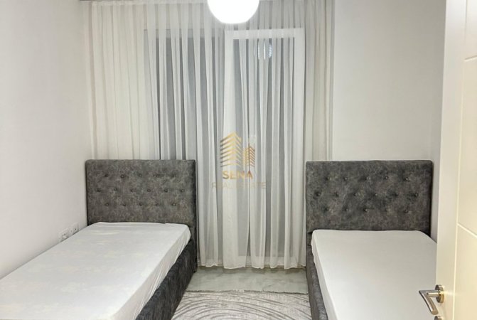 Tirane, jepet me qera apartament 1+1 Kati 9, 100 m² 600 € (Kompleksi Jolla)