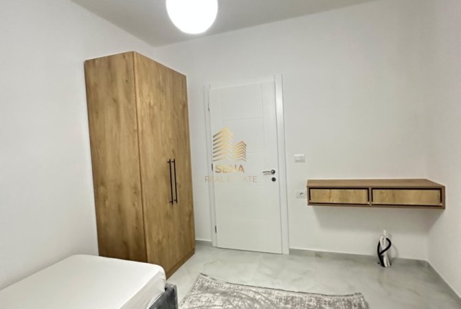 Tirane, jepet me qera apartament 1+1 Kati 9, 100 m² 600 € (Kompleksi Jolla)