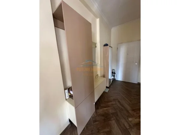 Tirane, shitet apartament 2+1 Kati 5, 90 m² 202.000 € (Rruga Sali Butka)