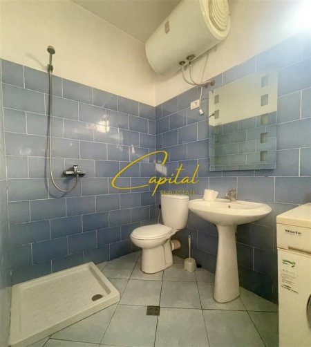 Tirane, jepet me qera apartament 1+1 Kati 1, 70 m² 400 € (ISH FUSHA AVIACIONIT)