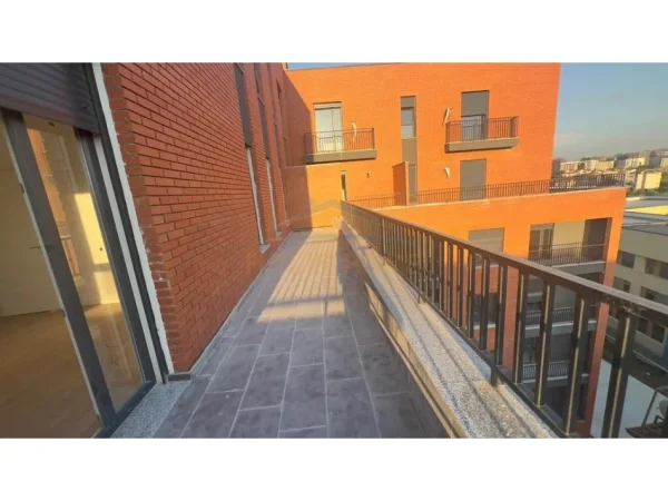 Tirane, shitet apartament 2+1 Kati 5, 95 m² 127.050 € (Paskuqan)
