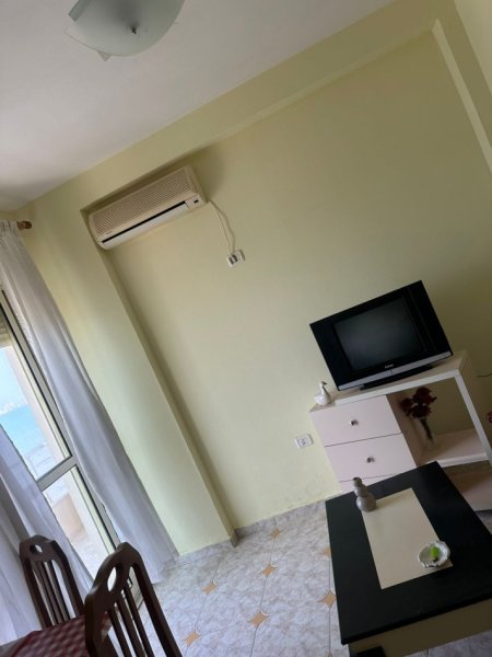 Durres, jepet me qera 1+1+Ballkon Kati 4, 120 m² 350 € (Plazh)