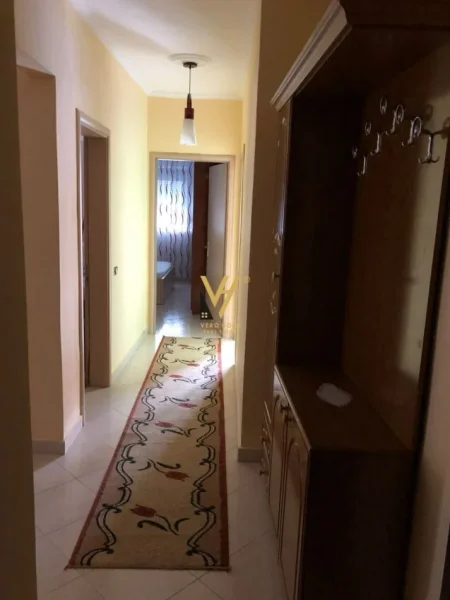 Tirane, jepet me qera apartament 2+1+Ballkon Kati 3, 120 m² 450 € (ASTIR)