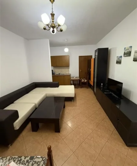 Tirane, jepet me qera garsonier Kati 2, 27.000 € (Siper Kompleksit Grand)