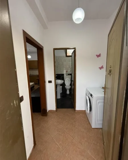 Tirane, jepet me qera garsonier Kati 2, 27.000 € (Siper Kompleksit Grand)