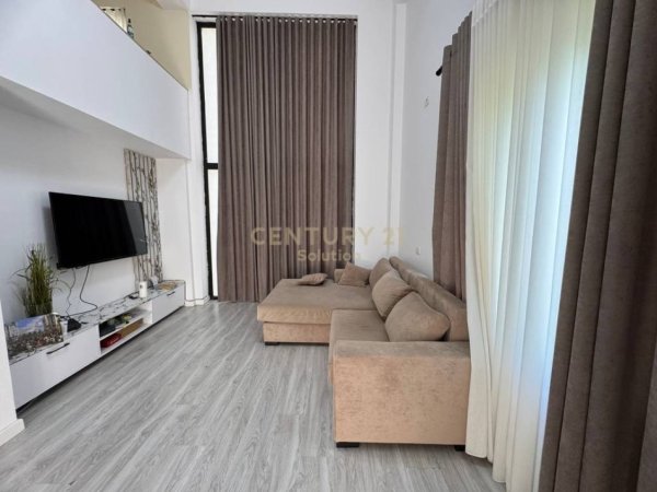 Tirane, jepet me qera apartament duplex 2+1 Kati 1, 120 m² 600 € (KOMPLEKSI FZ!)