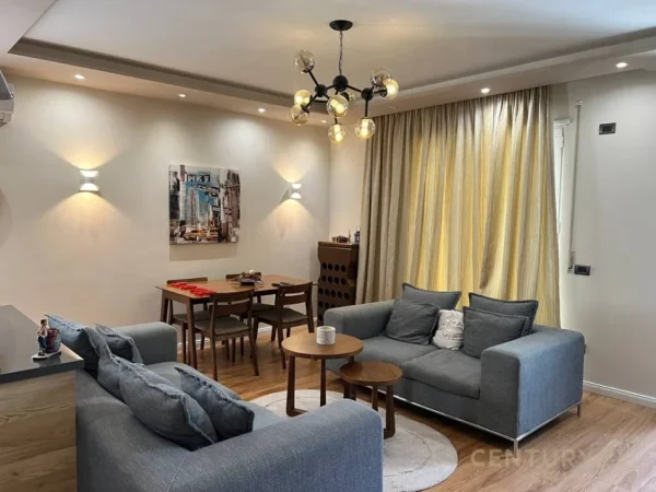 Tirane, jepet me qera apartament 2+1 , 700 € (Liqeni i thate)