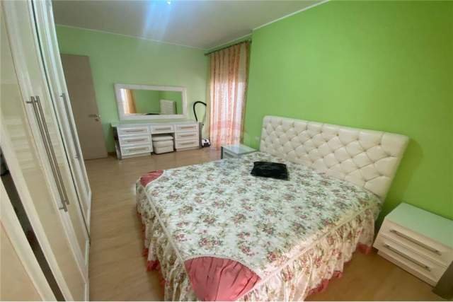 Tirane, jepet me qera apartament 2+1+BLK Kati 3, 93 m² 500 Euro