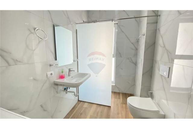 Tirane, jap me qera apartament 2+1+A+BLK Kati 3, 115 m² 500 Euro (BULEVARDI I RI)