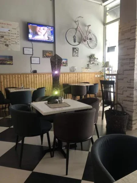 Tirane, Shitet biznesi, funksional, me klientel te ngritur delivery Kati 0, 10.000 Euro (sabri preveza)