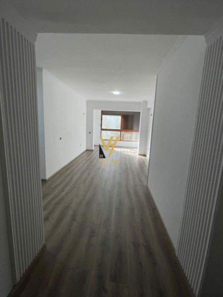 Tirane, shitet apartament 2+1+A+BLK Kati 3, 93 m² 144.000 Euro (rruga e elbasanit)