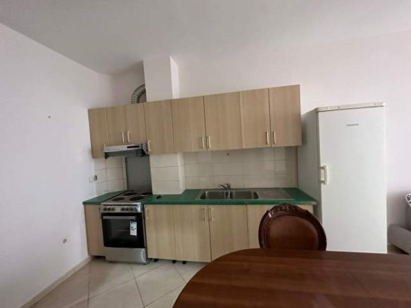 Tirane, jepet me qera apartament 1+1+BLK Kati 2, 68 m² 350 Euro