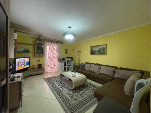 Tirane, shitet apartament 1+1+Verande Kati 5, 66 m² 130.000 Euro (Jordan Misja)