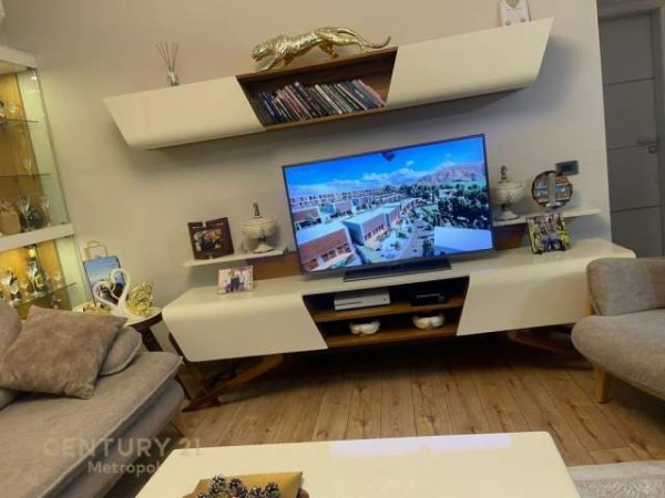 Tirane, shes apartament 2+1 Kati 5, 100 m² 120.000 Euro