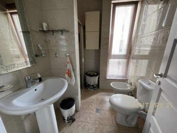Tirane, shitet apartament 1+1+BLK Kati 6, 57 m² 83.000 Euro (ish Fusha e aviacionit)
