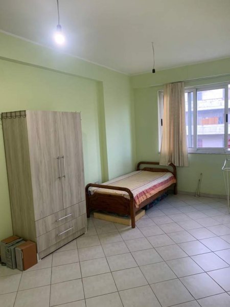 Tirane, jepet me qera apartament 3+1+BLK Kati 6, 128 m² 350 Leke (Astrit Losha)
