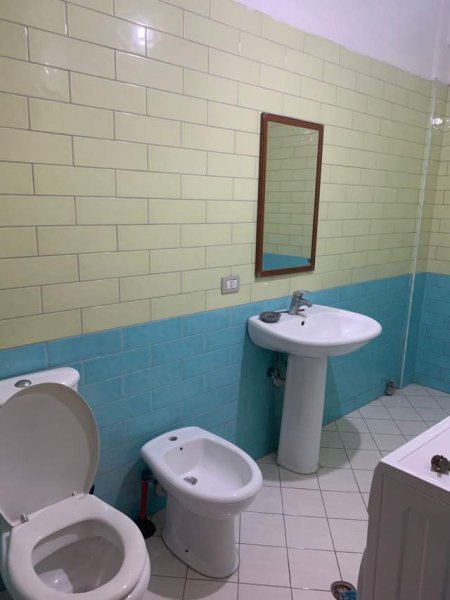 Tirane, jepet me qera apartament 3+1+BLK Kati 6, 128 m² 350 Leke (Astrit Losha)