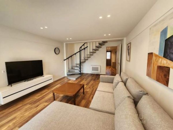Tirane, jepet me qera apartament 2+1+BLK Kati 6, 120 m² 1.000 Euro (Qender)