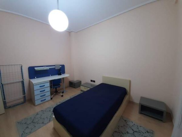 Tirane, jepet me qera apartament Kati 5, 100 m² 800 Euro (rruga e kosovareve)