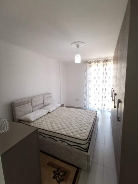 Tirane, jepet me qera apartament 2+1 Kati 4, 100 m² 500 Euro (Don Bosko)