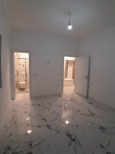 Tirane, shitet apartament 2+1 Kati 3, 110 m² 175.000 Euro (HOTEL DIPLOMATI)