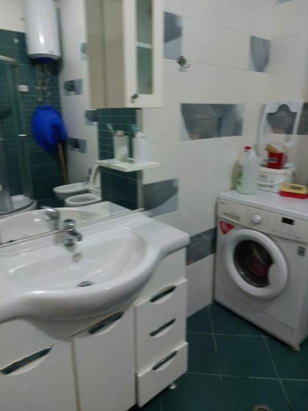 Tirane, jepet me qera apartament 2+1+BLK Kati 6, 112 m² 550 Euro