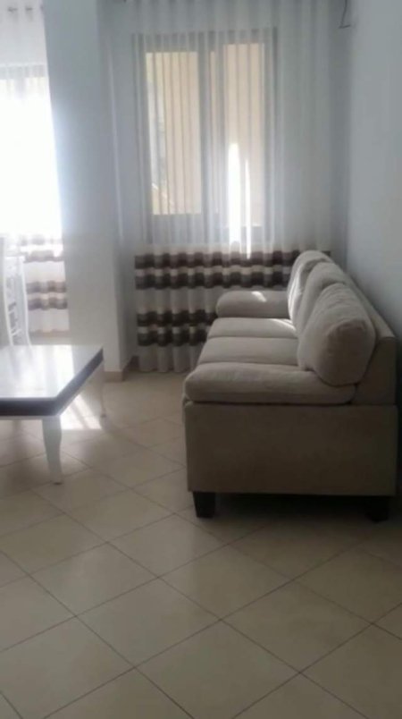 Tirane, jepet me qera apartament 1+1+BLK Kati 5, 65 m² 40.000 Leke (Rruga e Kavajes)