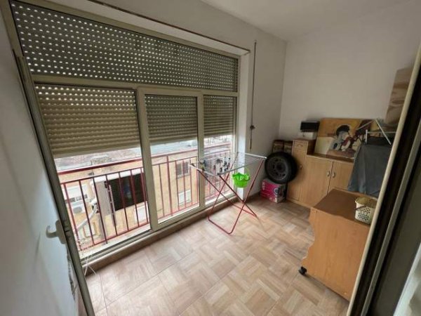Tirane, jepet me qera apartament 1+1+BLK Kati 5, 70 m² 450 Euro (Rruga haxhi sina)