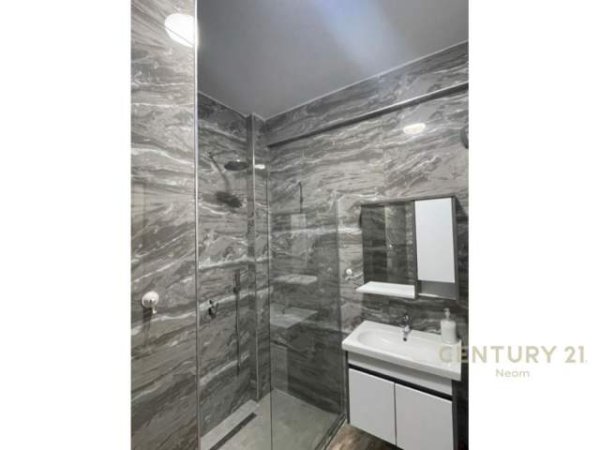 Tirane, jepet me qera apartament 1+1+BLK Kati 3, 90 m² 550 Euro (Qender, tek Dollari)