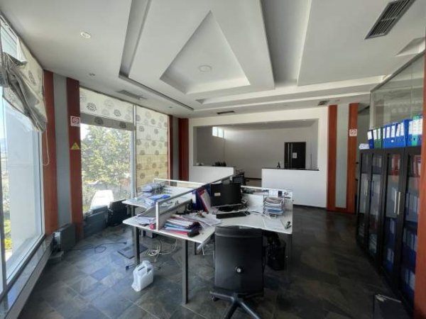 Tirane, jepet me qera ambjent biznesi Kati 3, 750 m²  (7 nentori kashar tirane)