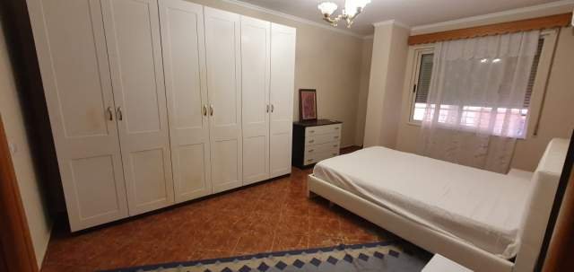Tirane, jepet me qera apartament 2+1+BLK Kati 4, 100 m² 550 Euro