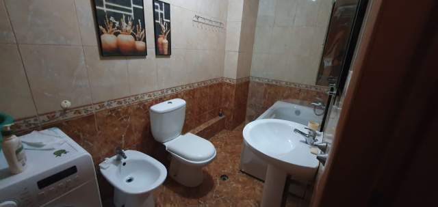 Tirane, jepet me qera apartament 2+1+BLK Kati 4, 100 m² 550 Euro