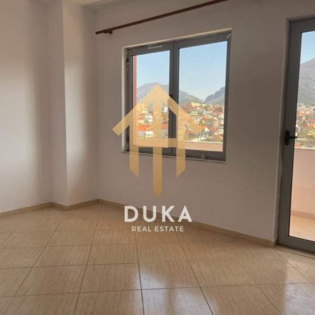 Tirane, jepet me qera apartament 2+1+BLK Kati 5, 90 m² (Ali Demi)