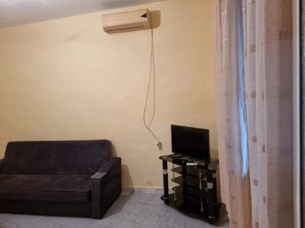 Tirane, jepet me qera apartament 1+1 Kati 3, 65 m² 25.000 Leke (Inxhinieria e Ndertimit)