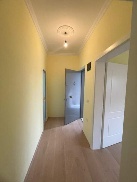Tirane, shitet apartament 1+1+BLK Kati 3, 55 m² 75.000 Euro (Pazari i Ri-Sholla e kuqe)
